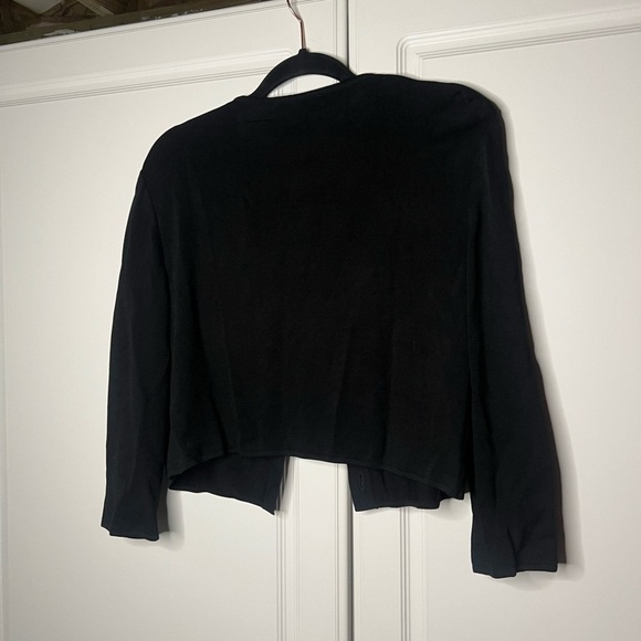 St. John Black Cropped Cardigan - Picture 10 of 11